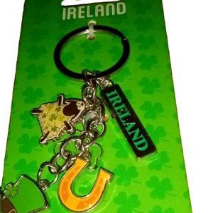 BRAND NEW Ireland Keyring/Keychain, Luck of the Irish, Shamrock, Good Luck Charm